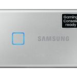Samsung Externe SSD Portable T7 Touch, 1000 GB, Silber, Stromversorgung: Per Datenkabel, Speicherkapazität total: 1000 GB, Speicherverschlüsselung: 256-Bit-AES, Detailfarbe: Silber, Dateisystem: exFAT (Windows & Mac OS), Schnittstellen: Type-C USB 3.1 (3. MU-PC1T0S/WW